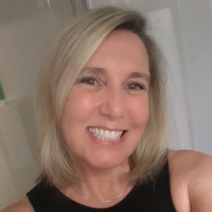 Meet your Posher, Renee